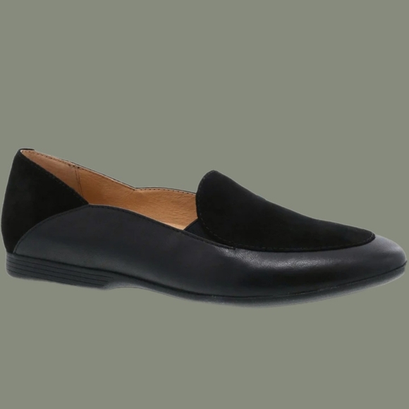 DANSKO NATURAL ARCH FLAT SIZE 5.5 /36 - Picture 1 of 9